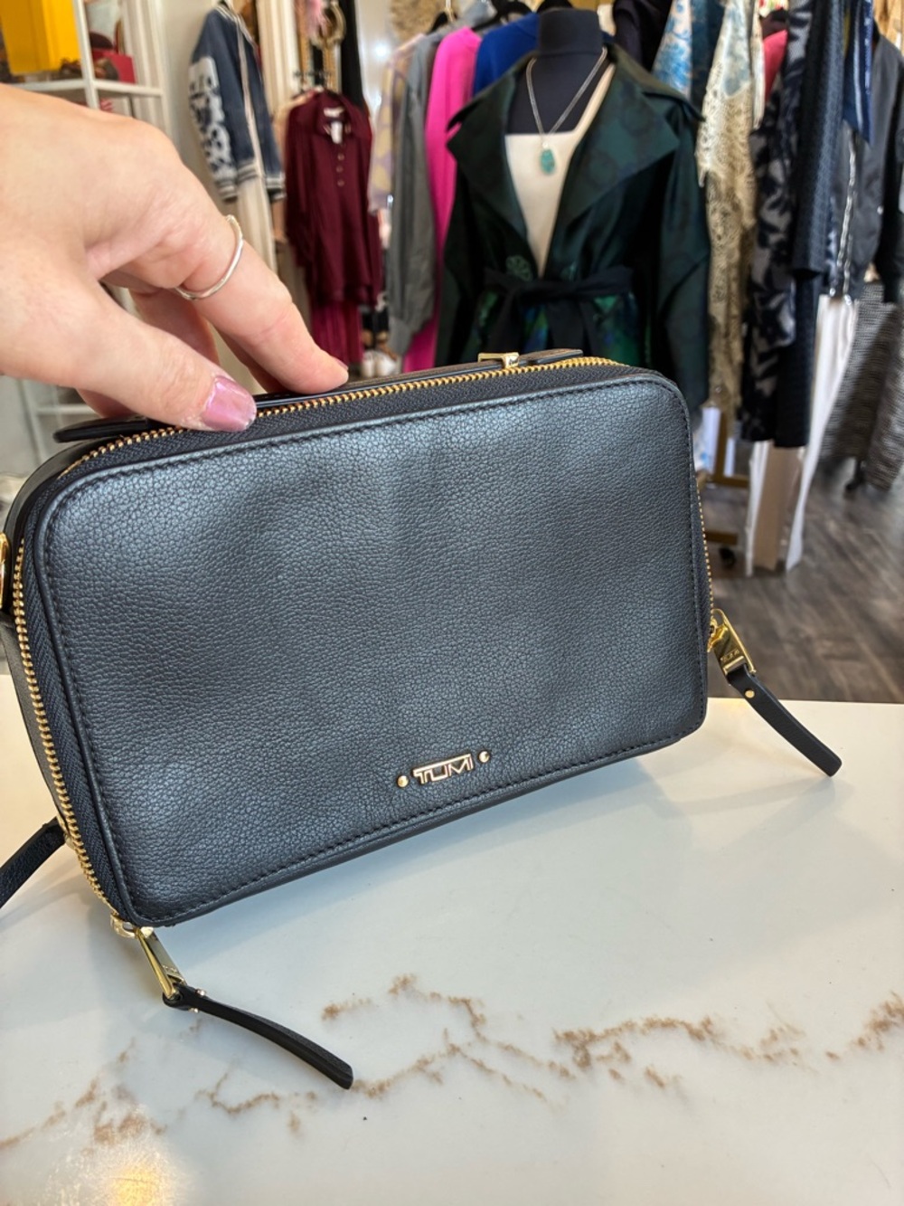 TUMI Leather Crossbody Bag in black - missing the strap - Picture 4 of 6